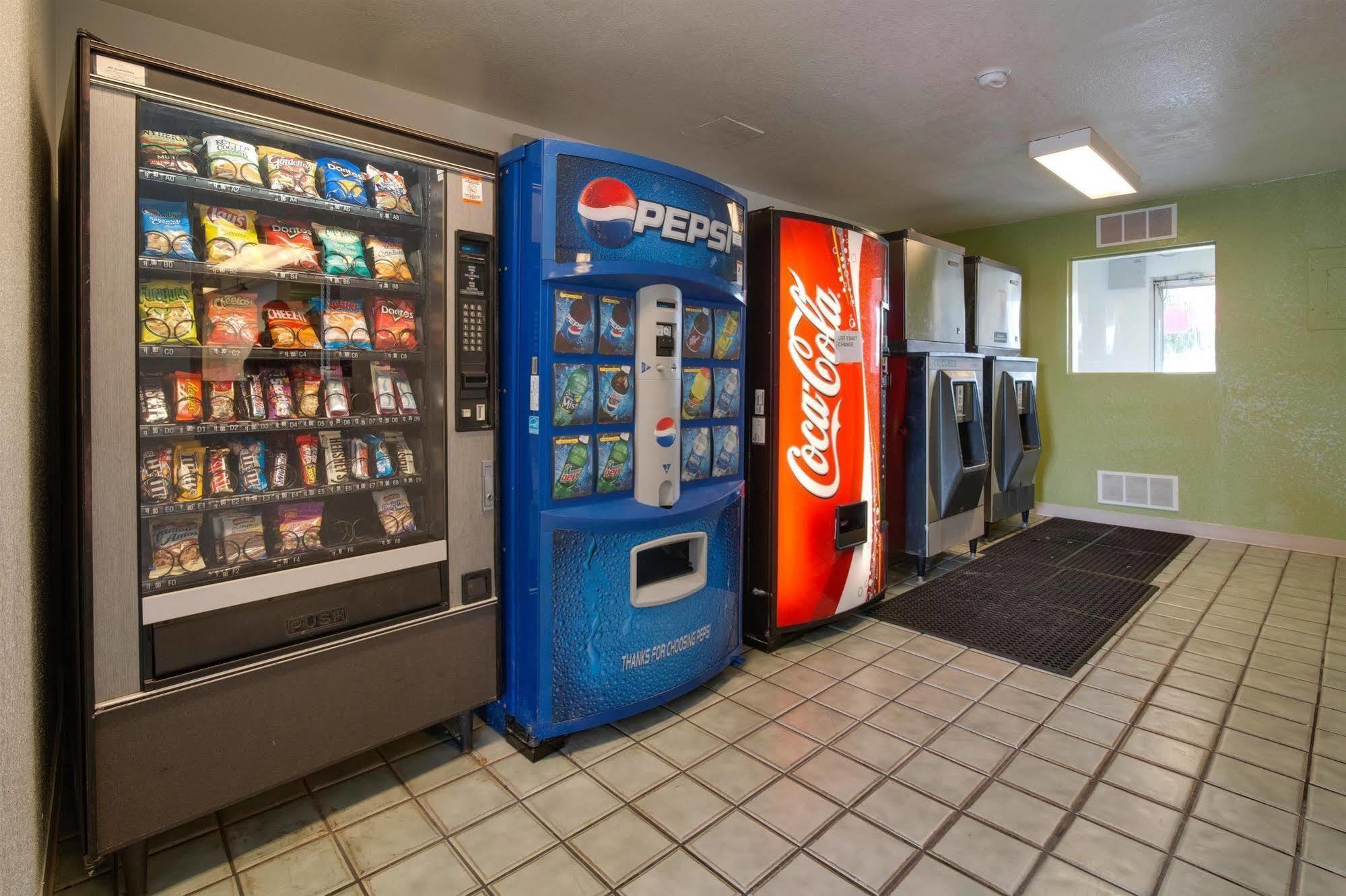 モーテル 6 オーランド キシミー メイン ゲート イースト セレブレーション エクステリア 写真